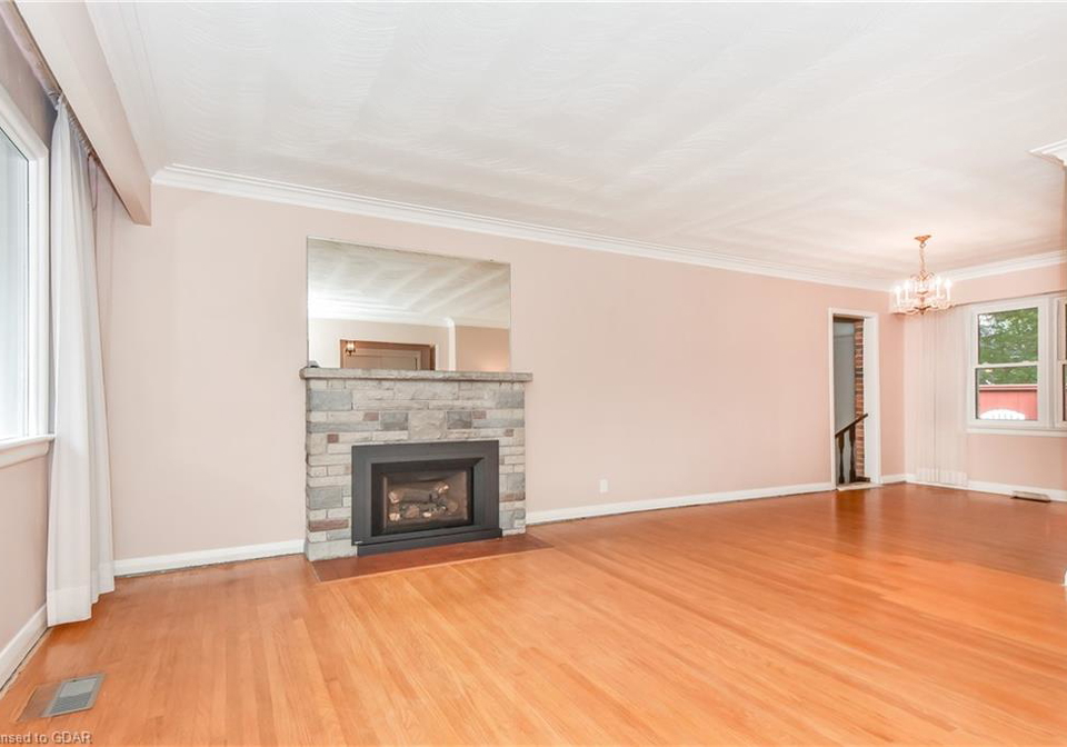 35-hales-crescent-guelph-on-40026768