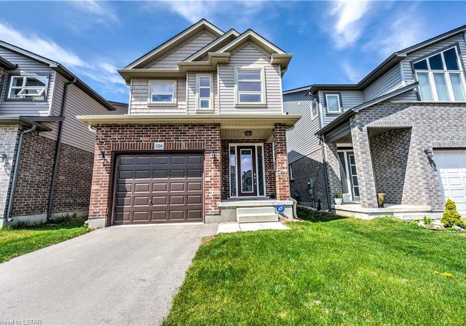 1704-ohanlan-lane-london-on-40105969