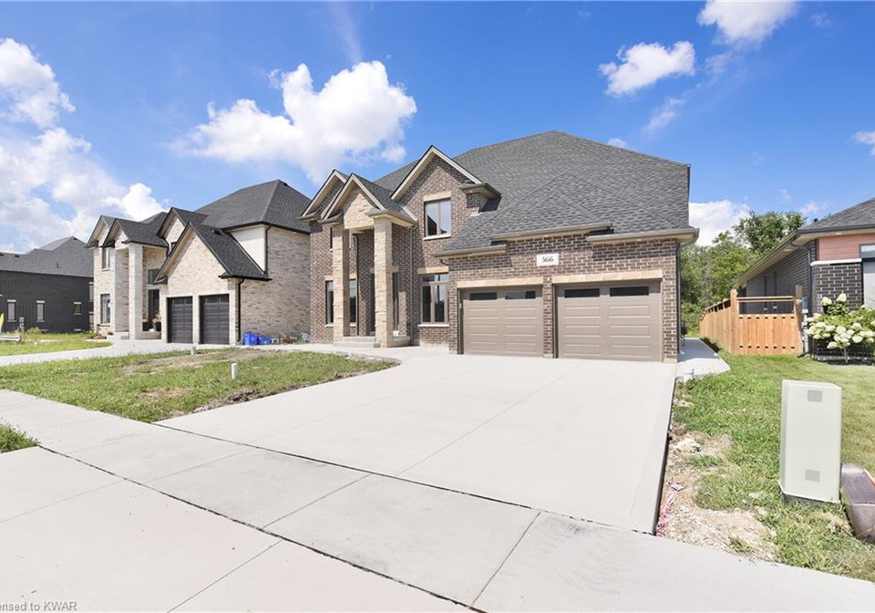 566-maguire-street-windsor-on-40163628
