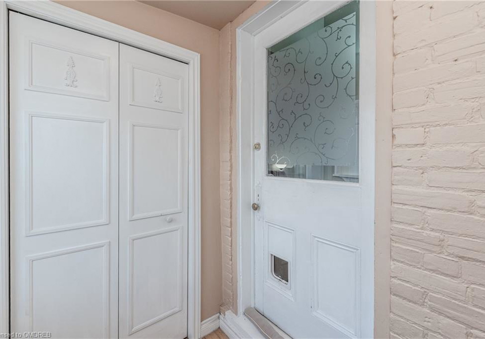 385-main-street-w-hamilton-on-40216816