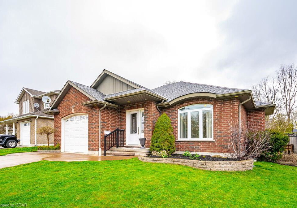 380-brunswick-street-palmerston-on-40413227