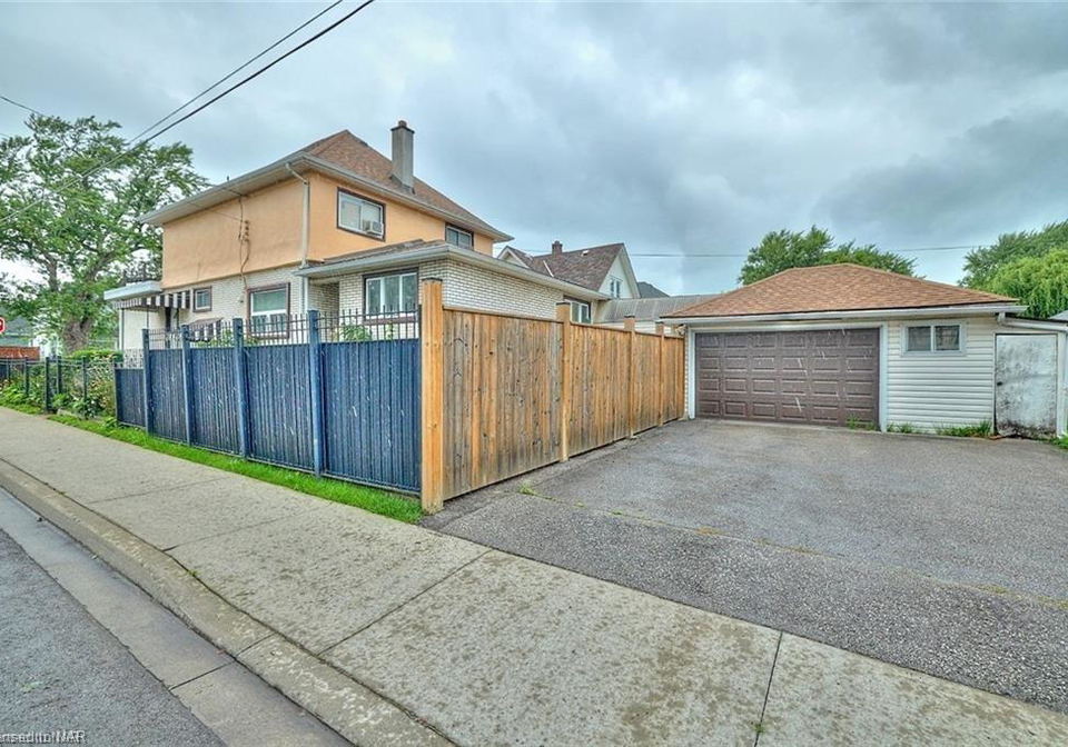 4604-fourth-avenue-niagara-falls-on-40462226