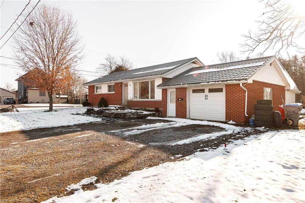 55 Queen Street, Hensall