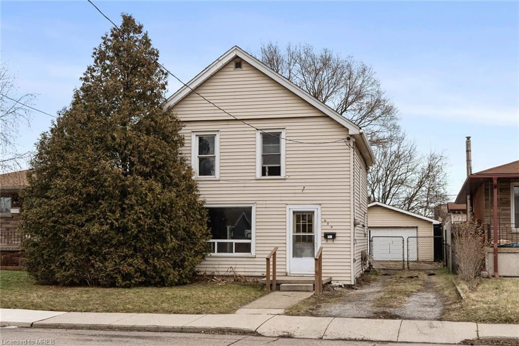 820 Dunn Avenue, Hamilton