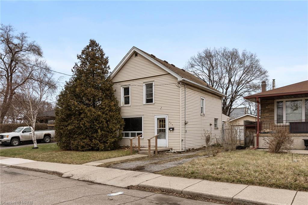 820 Dunn Avenue, Hamilton