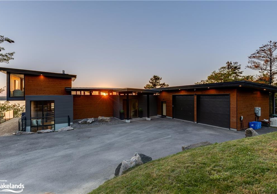3886-east-shore-road-coldwater-on-40564350