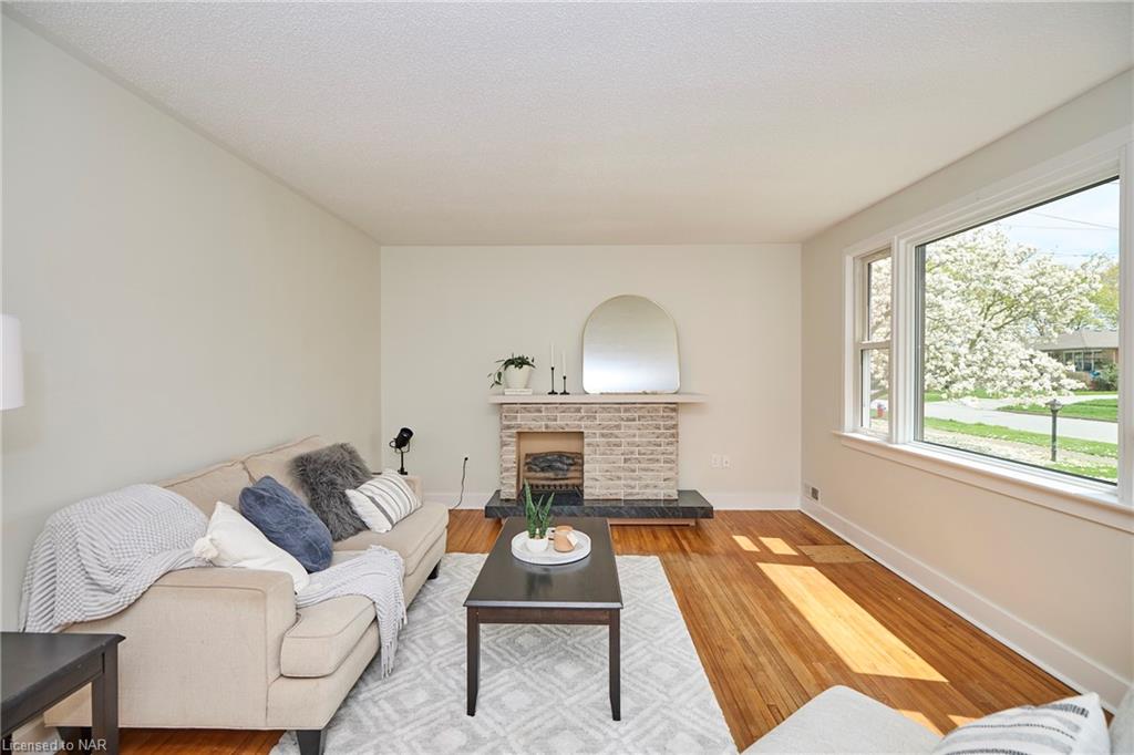 5701 Arthur Street, Niagara Falls