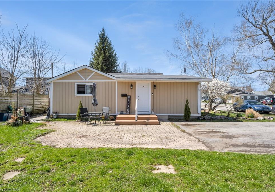 3815-mathewson-avenue-crystal-beach-on-40572348