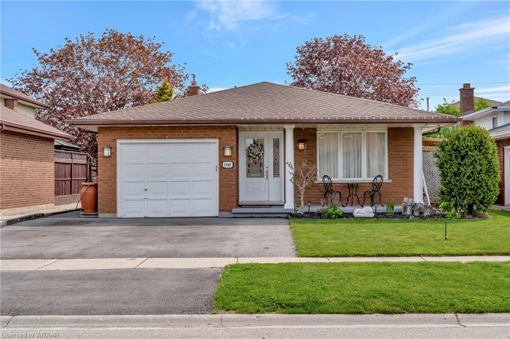1164 Iroquois Crescent, Woodstock