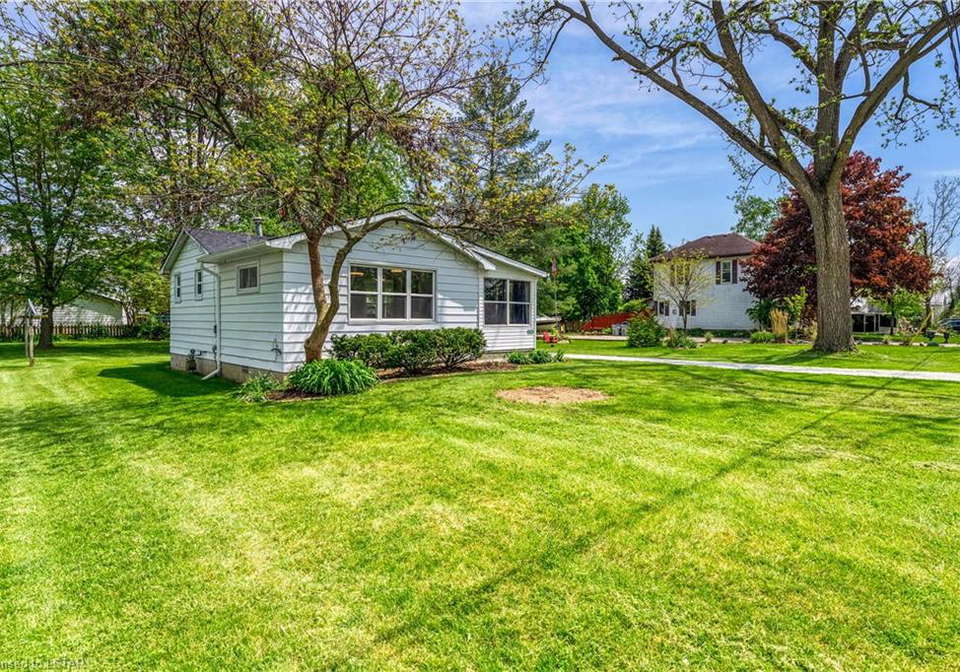 3266-walnut-street-alvinston-ontario-40591495