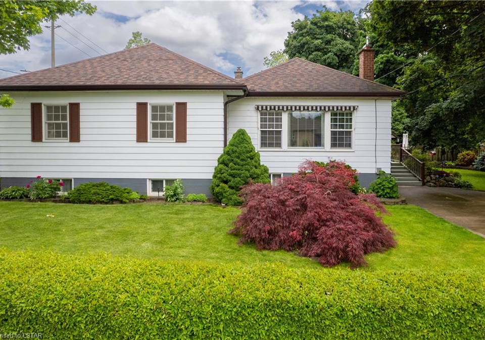 338-saulsbury-street-strathroy-ontario-40596322