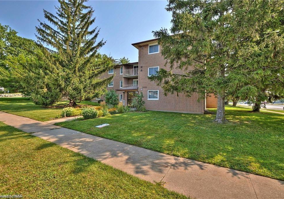 5222-portage-road-niagara-falls-ontario-40604436