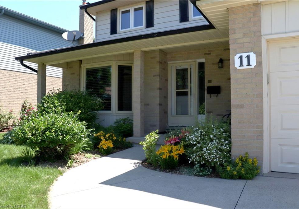 11-lynngate-grove-london-ontario-40606064