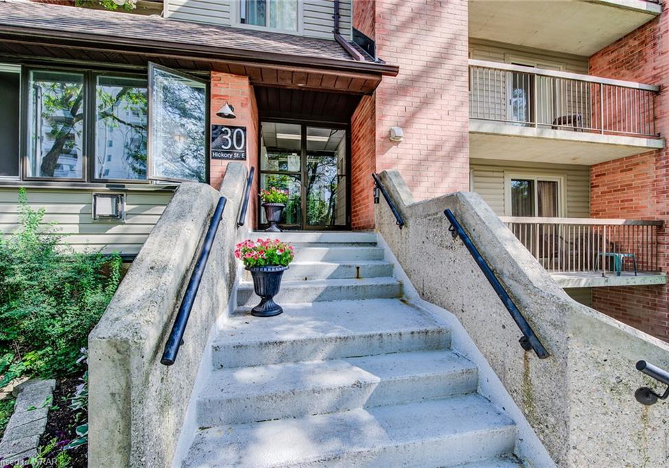 30-hickory-street-e-waterloo-ontario-40606660