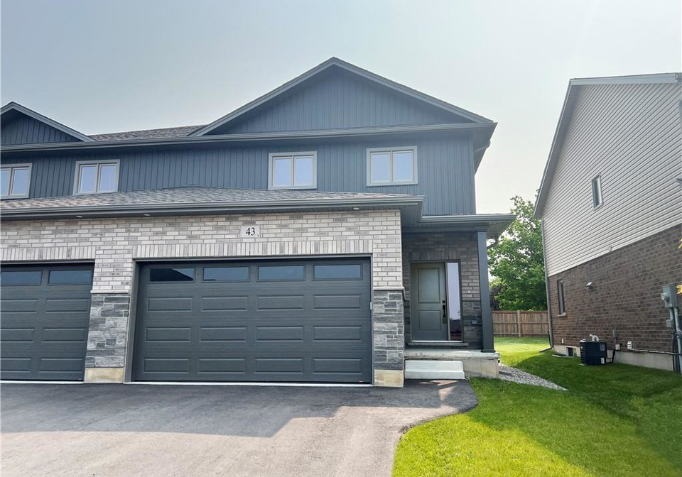 43-amber-street-waterford-ontario-40614267