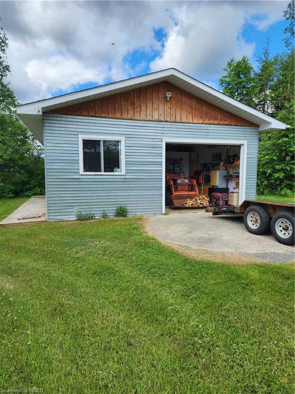 3666-hwy-539-field-ontario-40619975