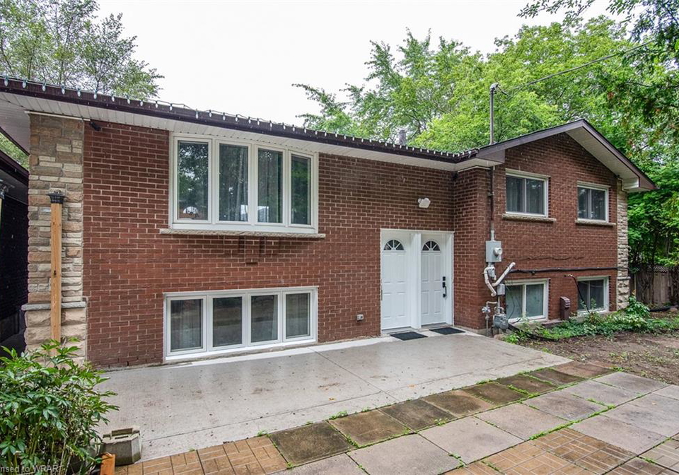 245-thaler-avenue-kitchener-ontario-40629574