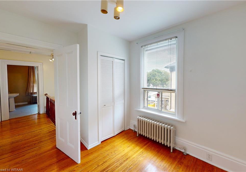 52-wellington-street-s-woodstock-ontario-40632995