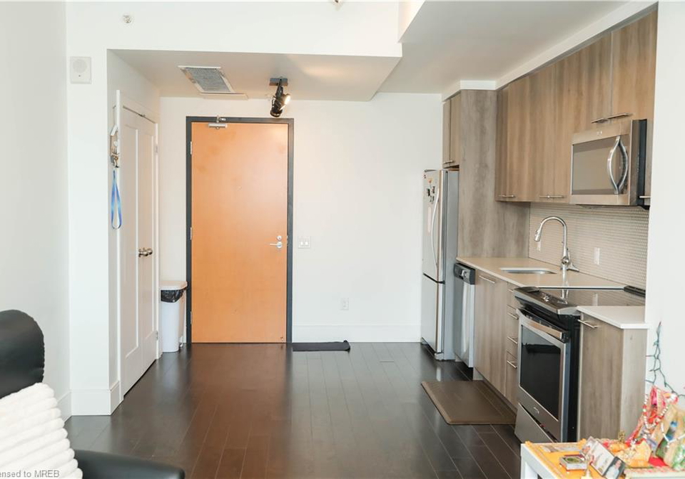 15-prince-albert-boulevard-waterloo-ontario-40636632