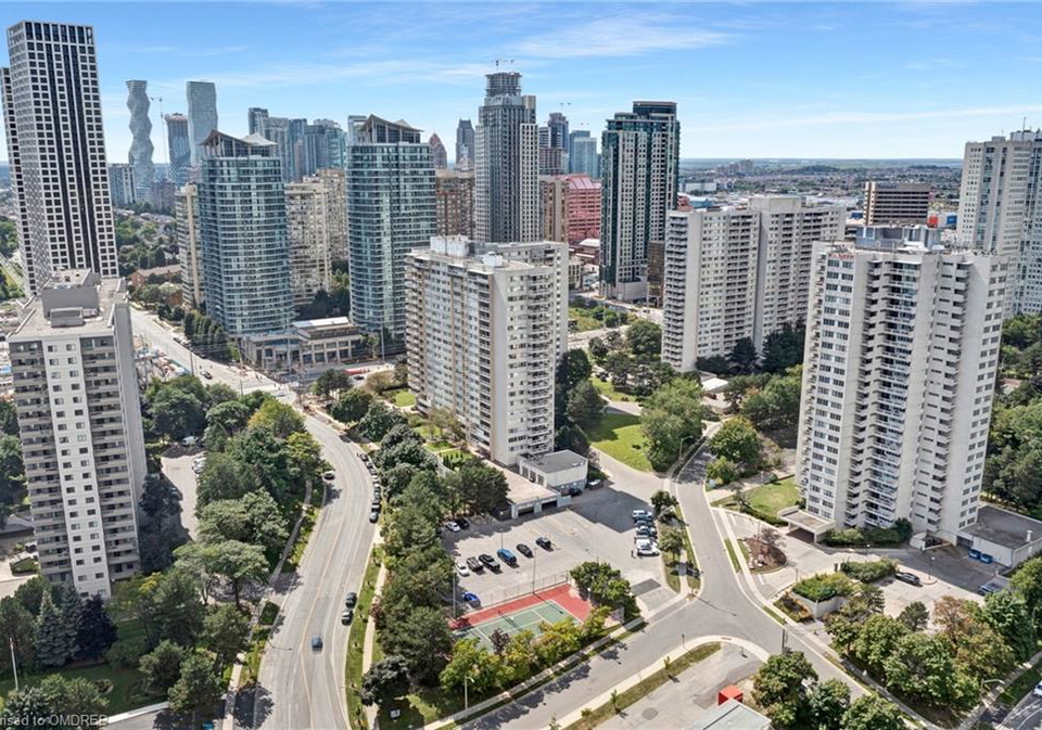 3590-kaneff-crescent-mississauga-ontario-40637549