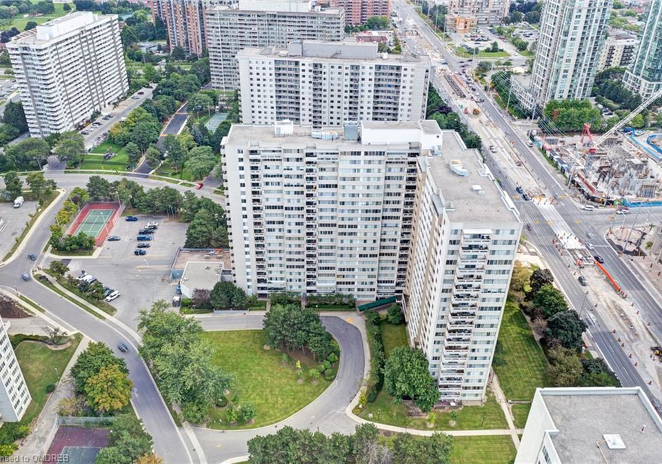 3590-kaneff-crescent-mississauga-ontario-40637549