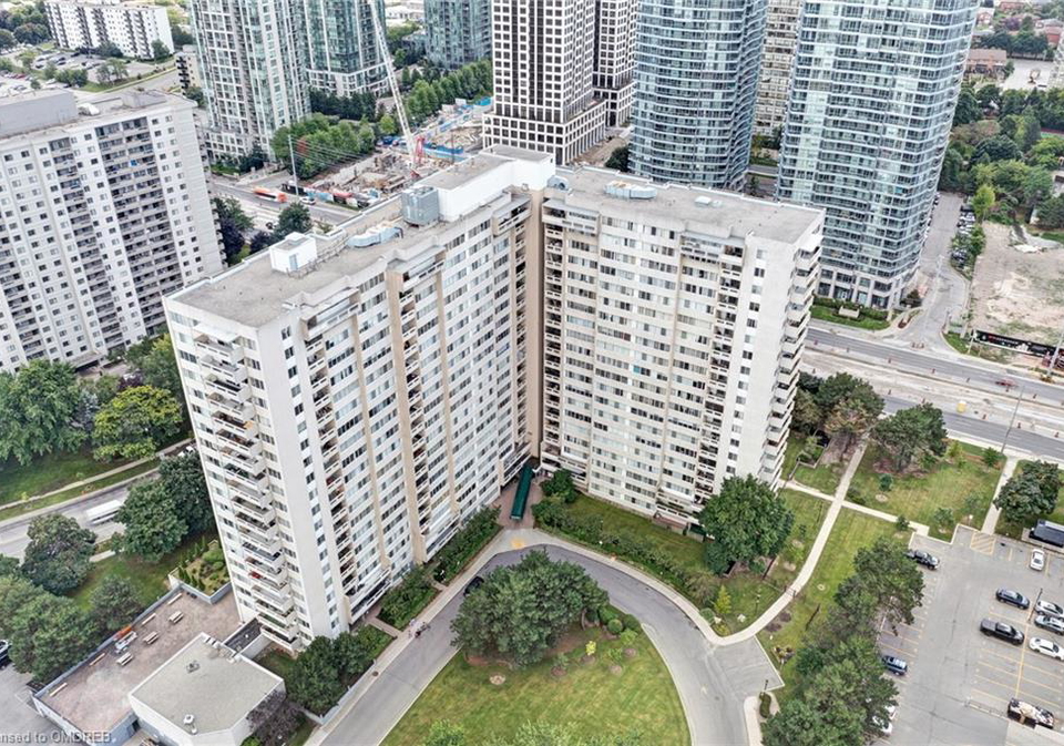 3590-kaneff-crescent-mississauga-ontario-40637549
