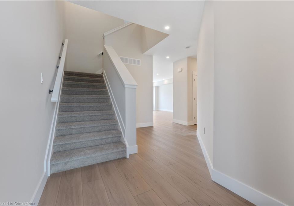 127-amber-street-waterford-ontario-40639252