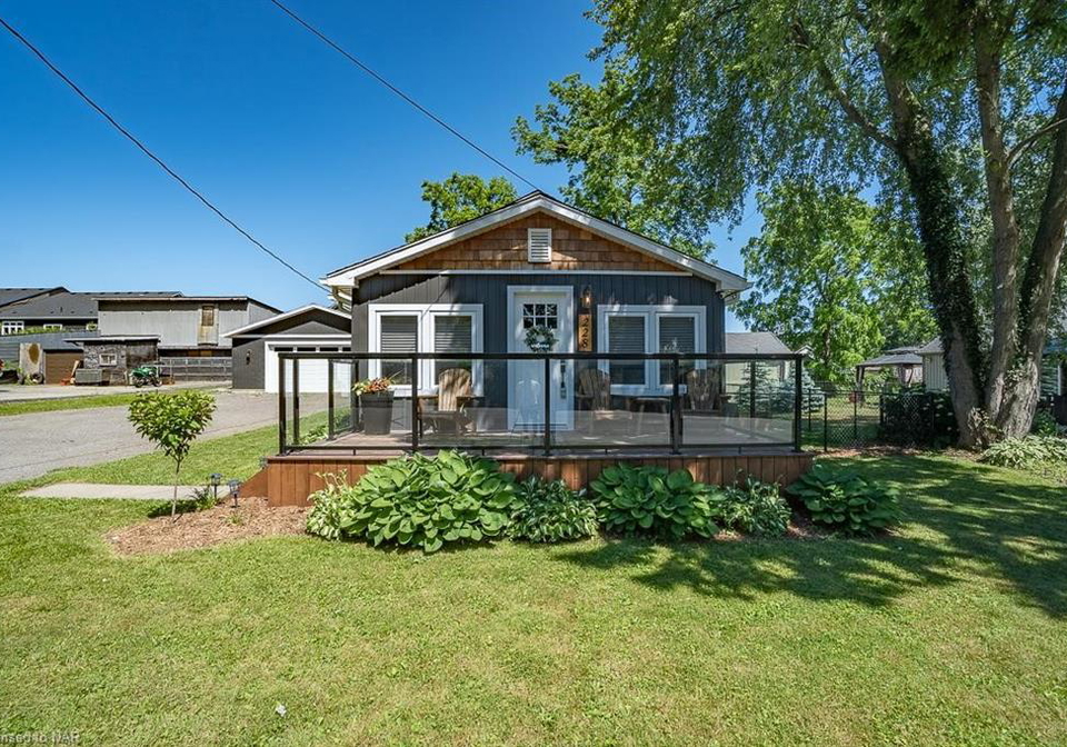 228-ridgeway-road-crystal-beach-ontario-40641186