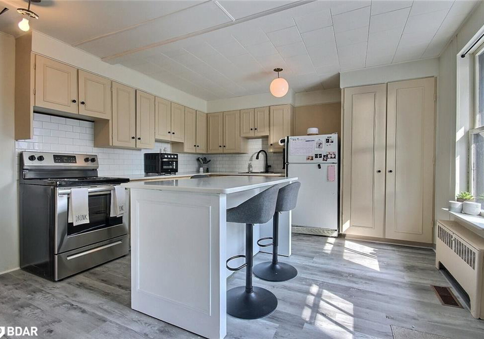 22-mccoll-street-trenton-ontario-40649198