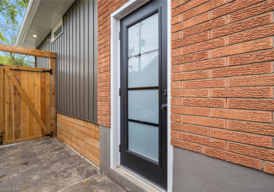 17-margaret-street-welland-ontario-40653766