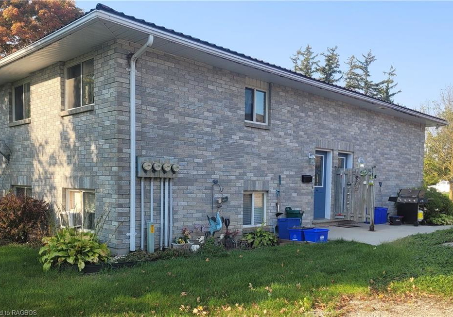 23-queen-street-clifford-ontario-40657331