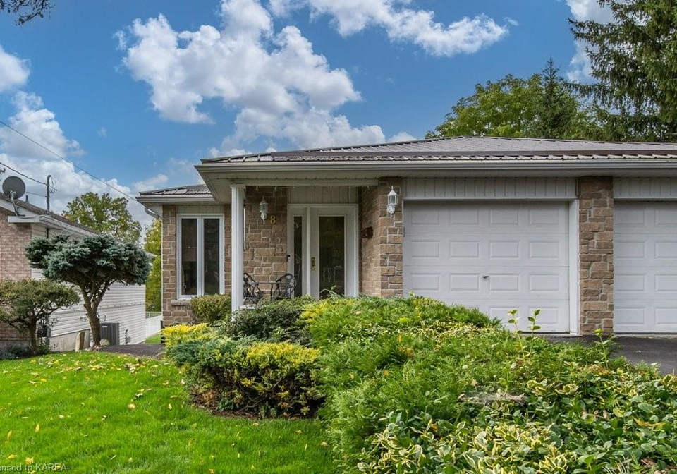 8-slash-road-napanee-ontario-40663485