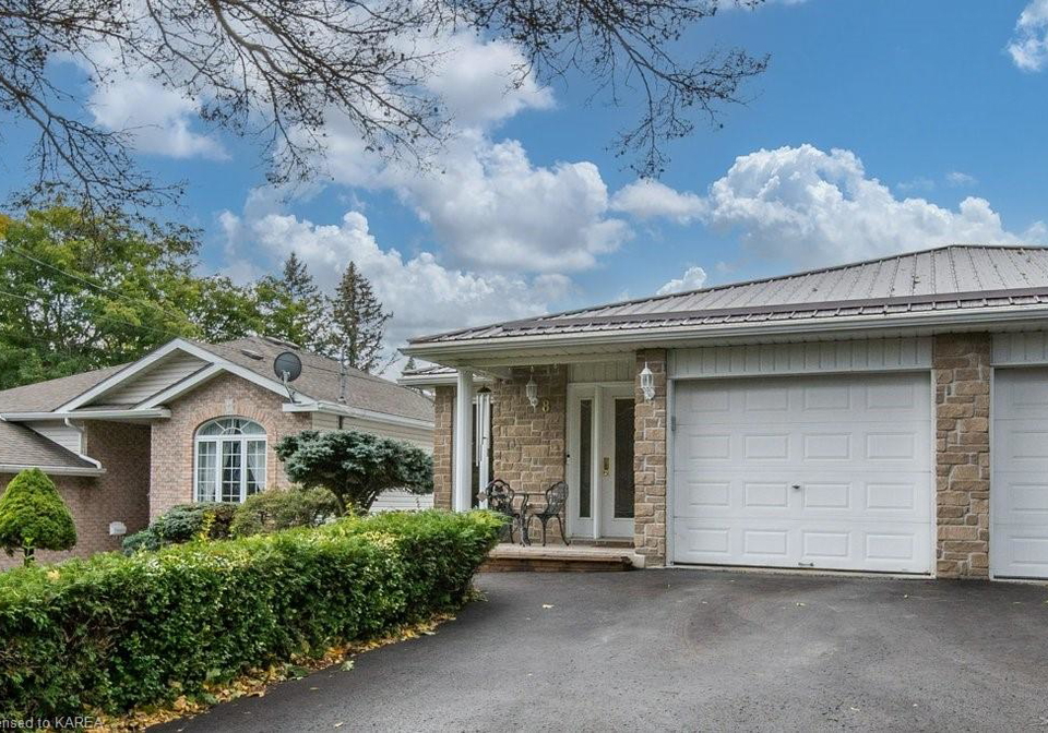 8-slash-road-napanee-ontario-40663485