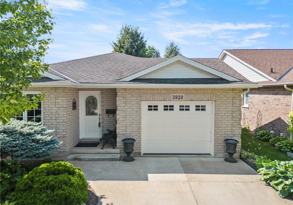 3920-primrose-lane-vineland-ontario-40665822