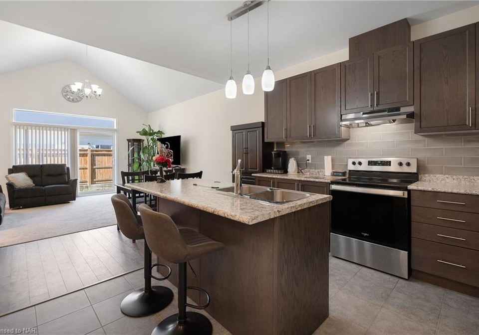 23-cosmopolitan-common-st-catharines-ontario-40666738