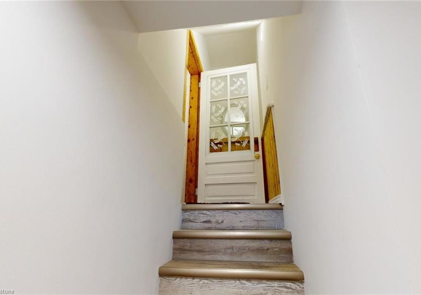 42-shanley-street-kitchener-ontario-40667642