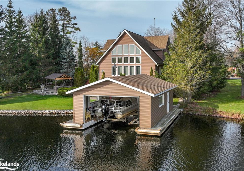 49-mintens-lane-e-port-severn-ontario-40669192