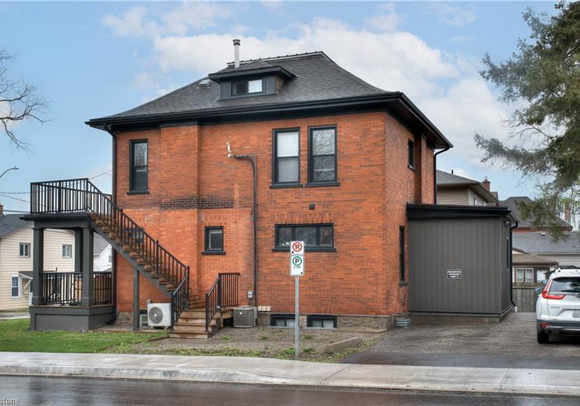 806-duke-street-cambridge-ontario-40672204