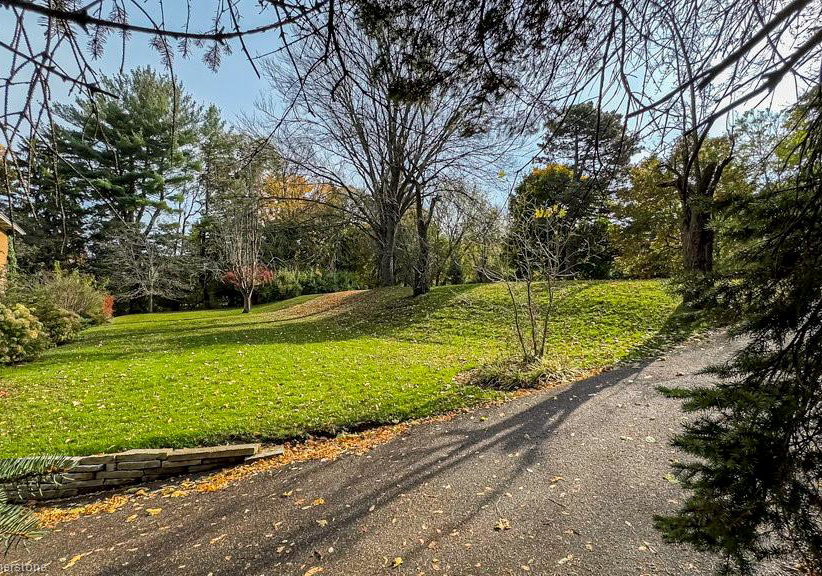 30-south-street-w-dundas-ontario-40672350