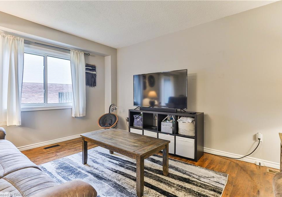 133-sekura-crescent-cambridge-ontario-40674698