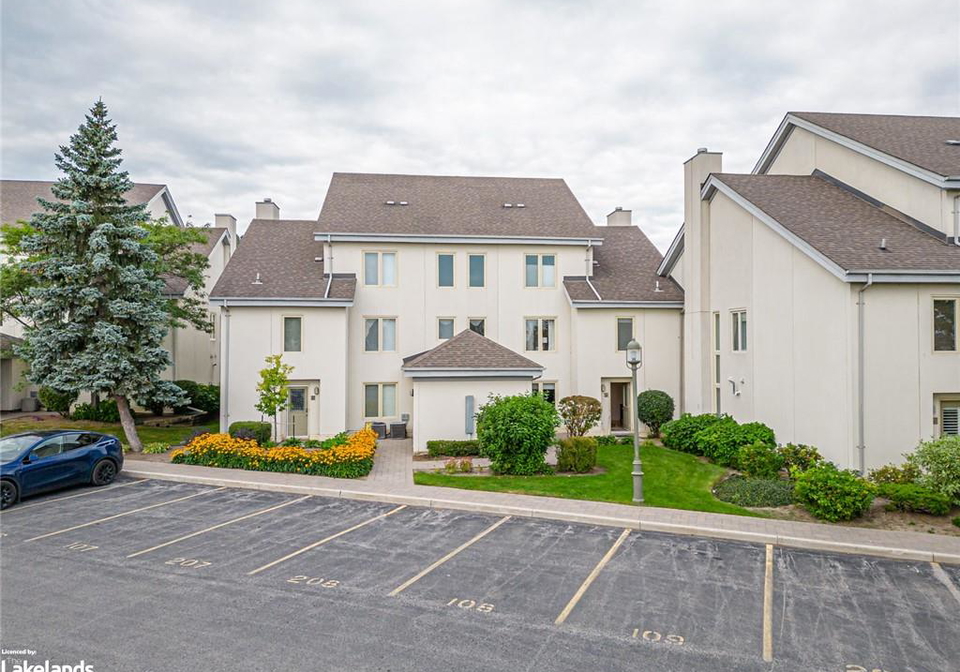110-fairway-court-the-blue-mountains-ontario-40678745