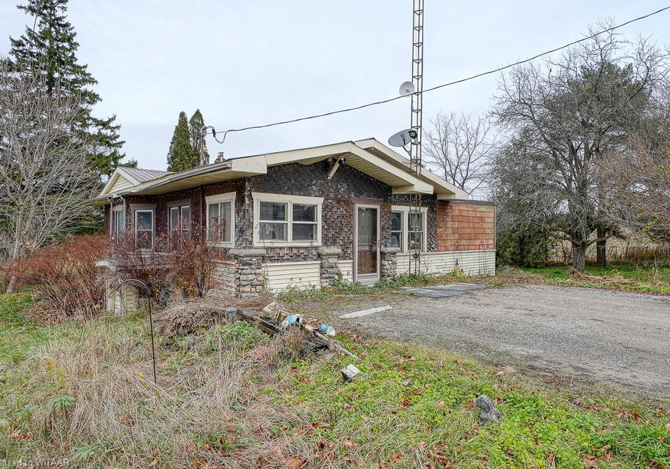 376548-37th-line-embro-ontario-40678808
