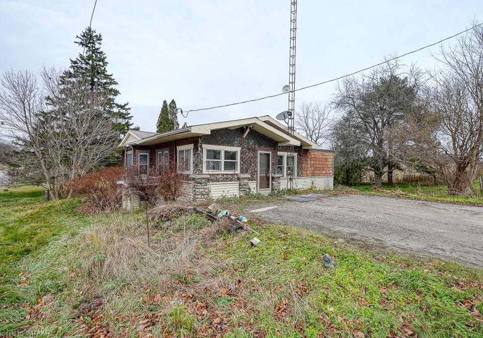 376548-37th-line-embro-ontario-40678808