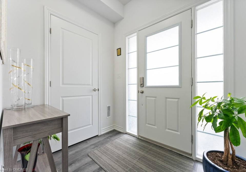 61-soho-street-stoney-creek-ontario-40678910