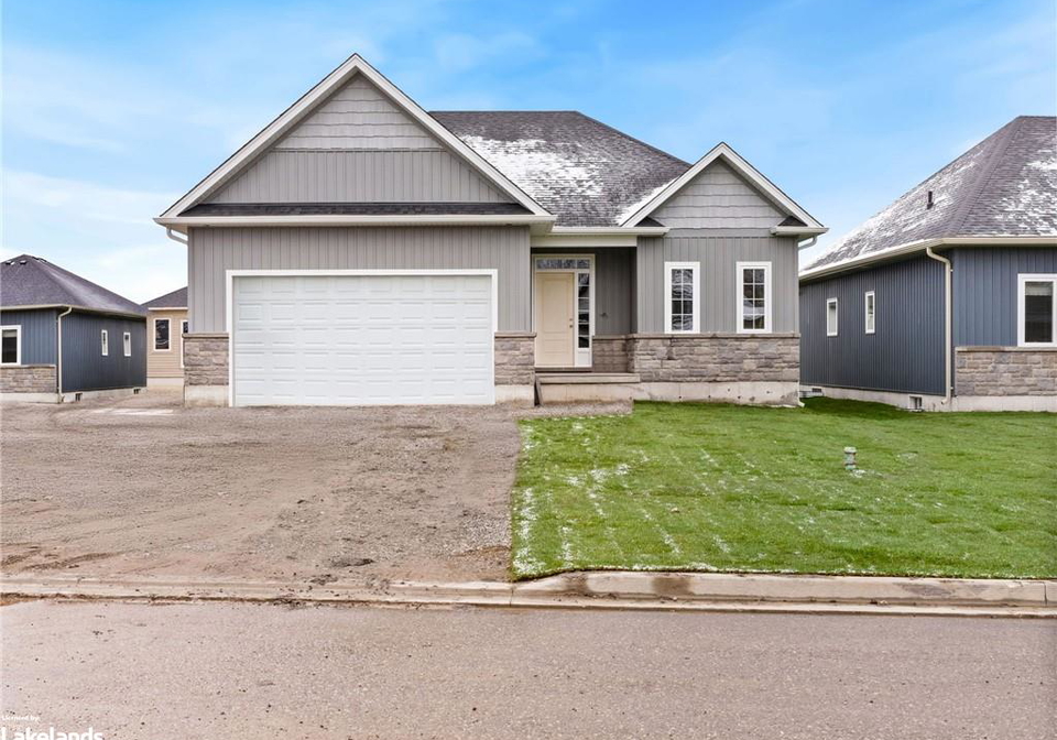 136-brandon-avenue-coldwater-ontario-40682196