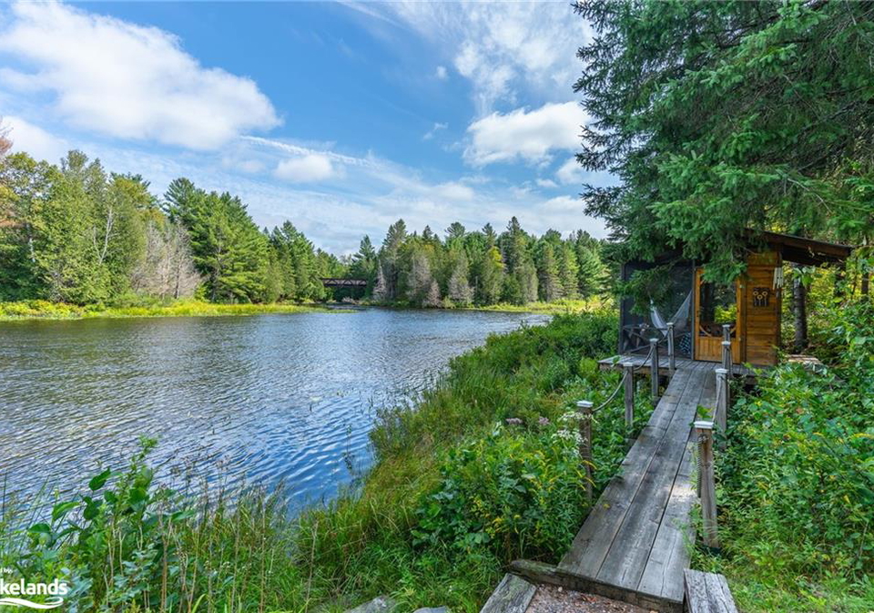 1047-sawdust-road-minden-ontario-40682304