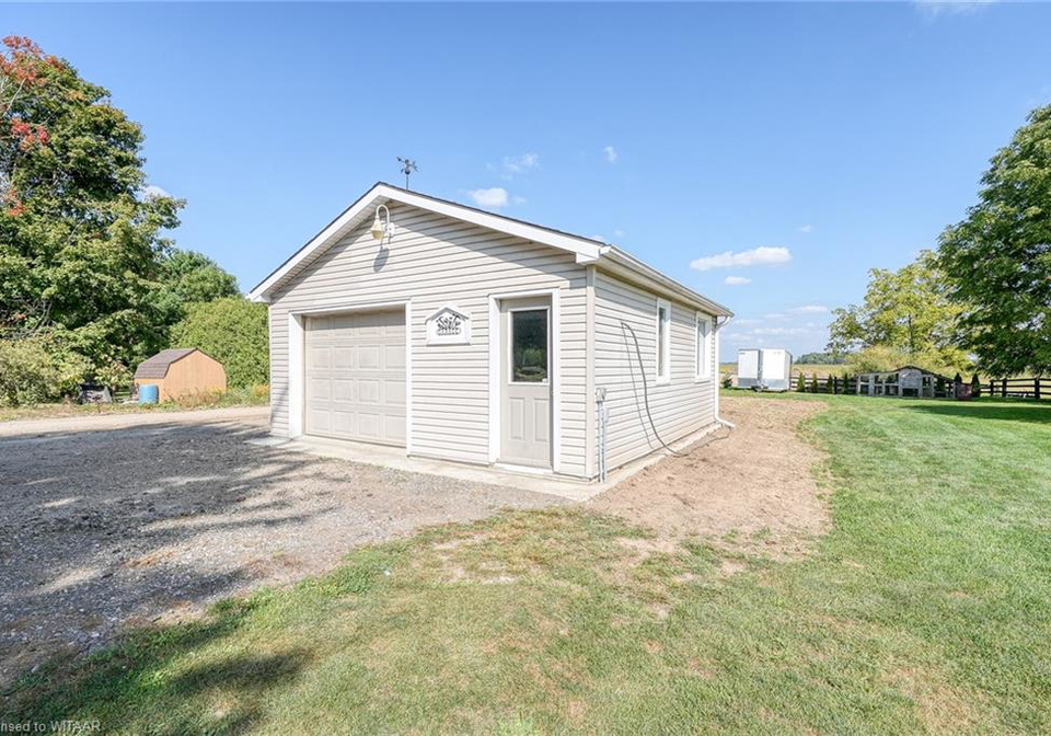 683-main-street-n-burgessville-ontario-40683528