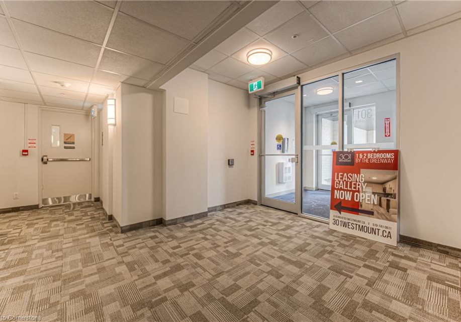 301-westmount-road-w-kitchener-ontario-40683903