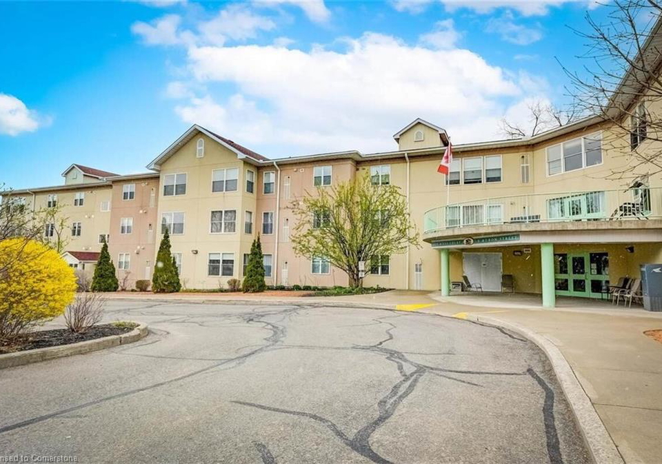 8-huron-street-lindsay-ontario-40684738
