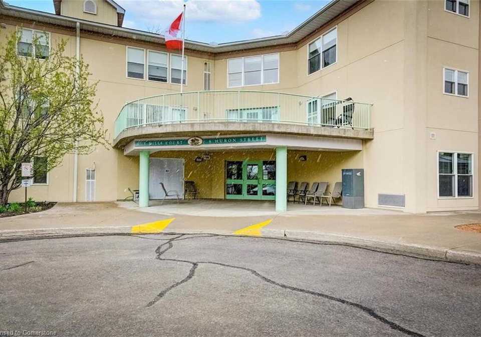 8-huron-street-lindsay-ontario-40684738